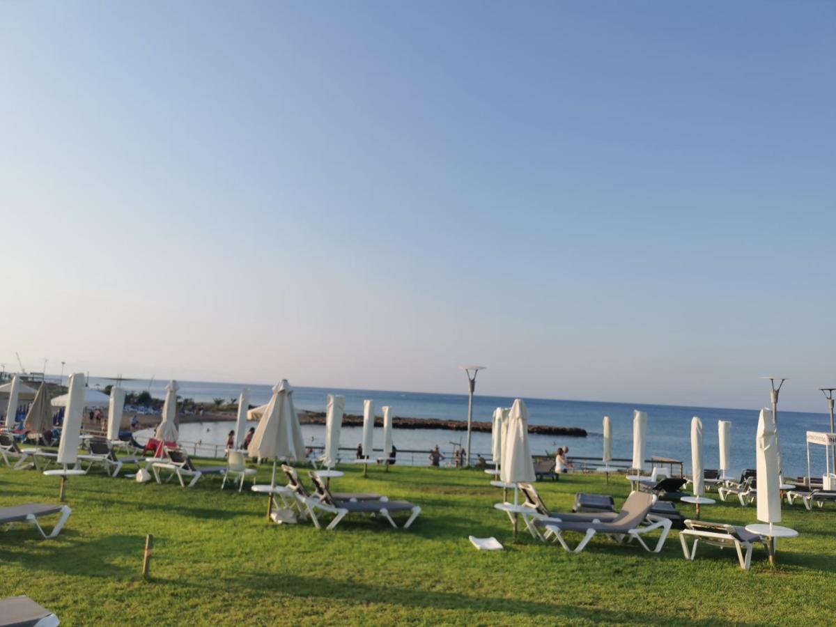Sea View Apartment Protaras Buitenkant foto