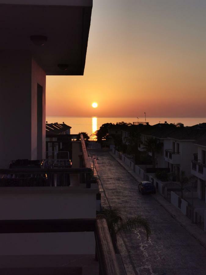 Sea View Apartment Protaras Buitenkant foto