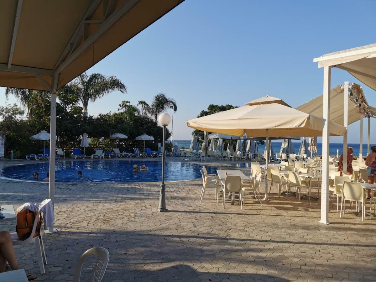 Sea View Apartment Protaras Buitenkant foto